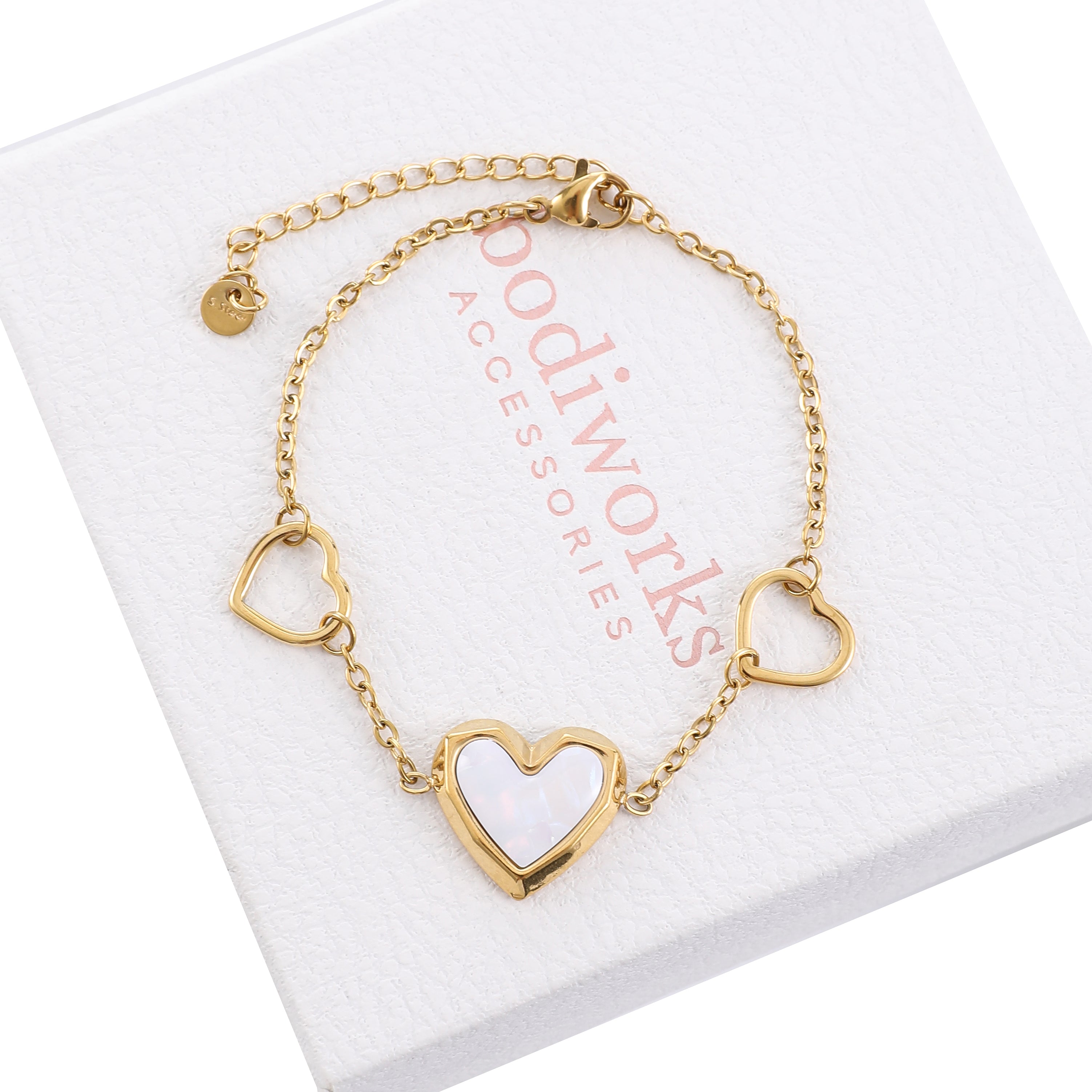 Heart Outline Bracelet – Gold